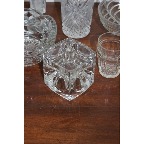 324 - Collection of Glassware including a Lead Crystal Vase