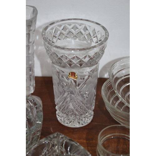 324 - Collection of Glassware including a Lead Crystal Vase