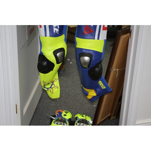 337 - What a Fantastic Item - Valentino Rossi, (Moto GP), Replica All Leather Fiat Full Bike Suit with Cor... 