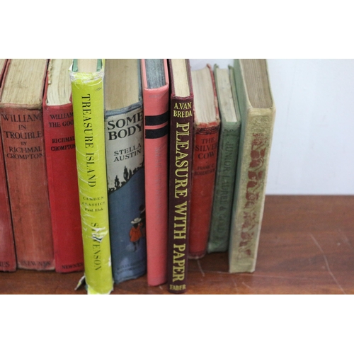 17 - Lovely Selection of Vintage and Antique Books - Good Titles