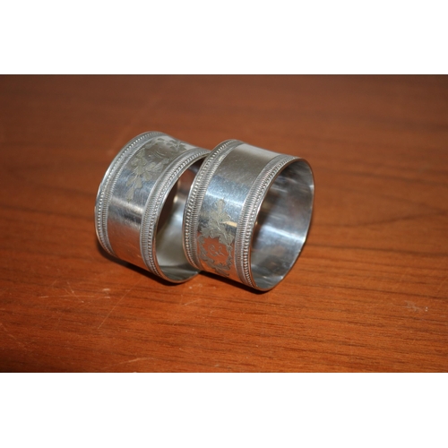 41 - Tested as Silver - Pair of Napkin Rings - 46.4g