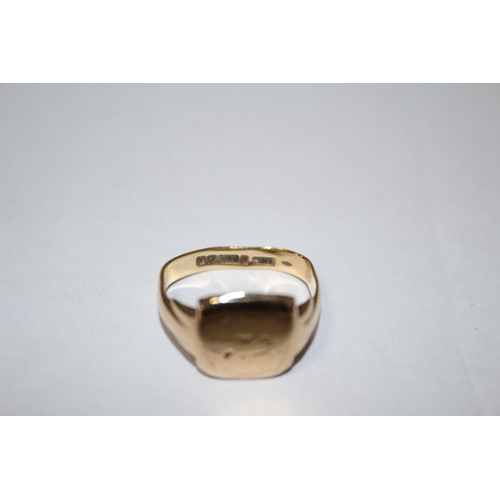 55 - 9ct Gold Signet Ring - 3.6g