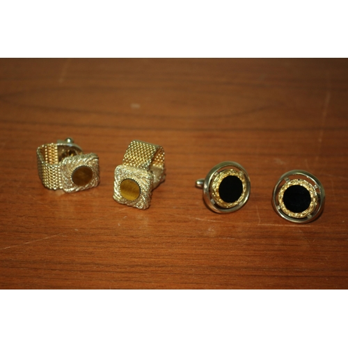 69 - 2 x Pairs of Vintage Hickok Cufflinks from the USA