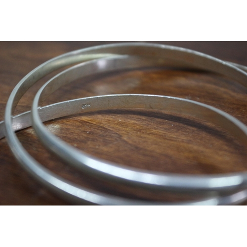 137 - 925 Marked 3 Ring Bangle