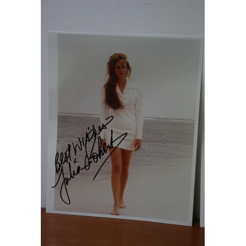 450 - 2 x Signed Photos by Julia Roberts