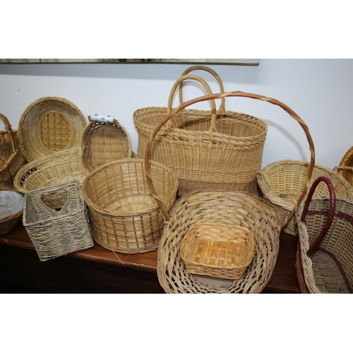 Large Quantity of Wicker Baskets and Carry Bags plus a Quantity of Shells