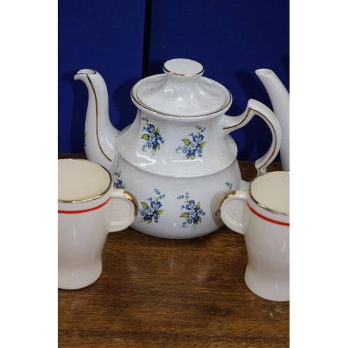 8 - Nice Selection of China Ware - Alfred Meakin, Radford, Midwinter and More