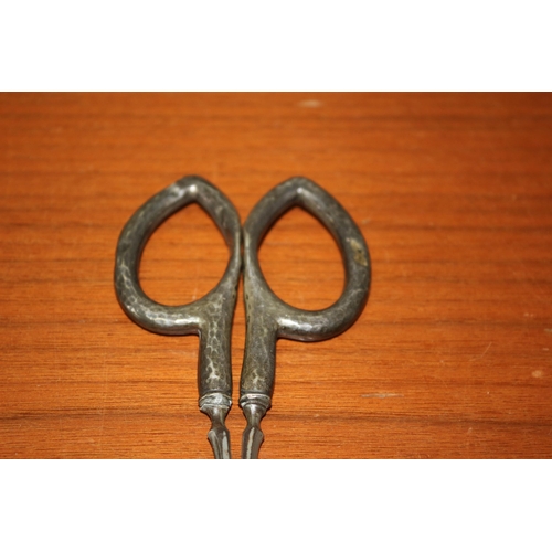 81 - Sterling Silver Handled Old Nail / Cuticle Cutters