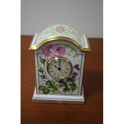 132 - Spode Fine Bone China Limited Edition Queen Elizabeth II Golden Jubilee Clock 497/950