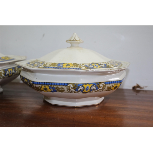 124 - Pair of Royal Staffordshire Tureens