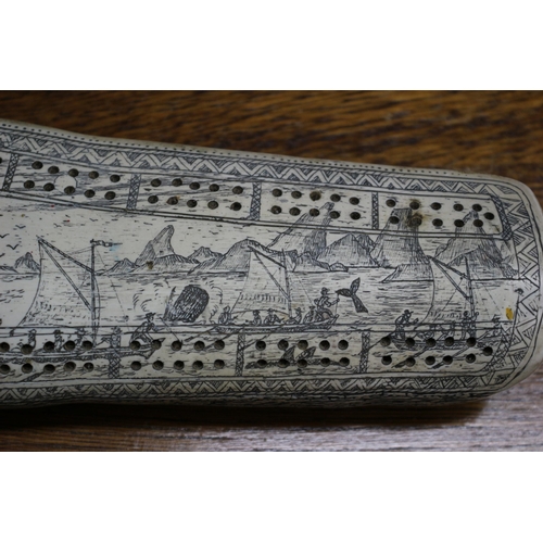 148 - Vintage Scrimshaw Cribbage Board - Highly Decorative