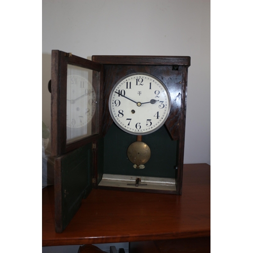 174 - Very Nice Example of a Vintage Station Masters Wall Hung Clock in Case - With Pendulum and Key - 58 ... 