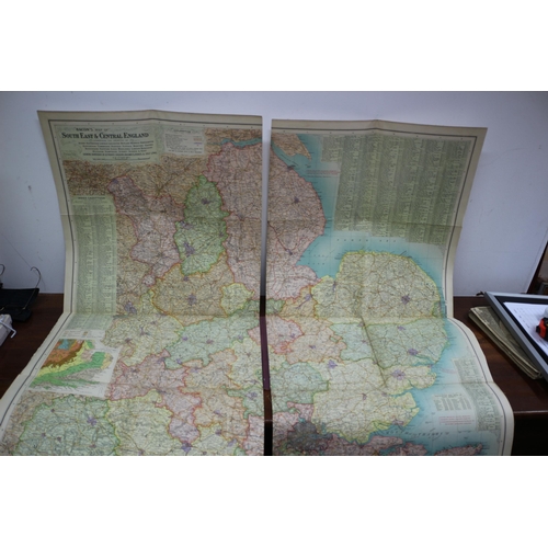 227 - 1912 Bacon's Fold Out Booklet Map of the South East and Central England - Fully Open Size: 122.5 x 9... 