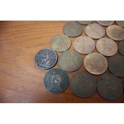 24 - Nice selection of Old Pennies 324g INC. 1799, 1863, 1896