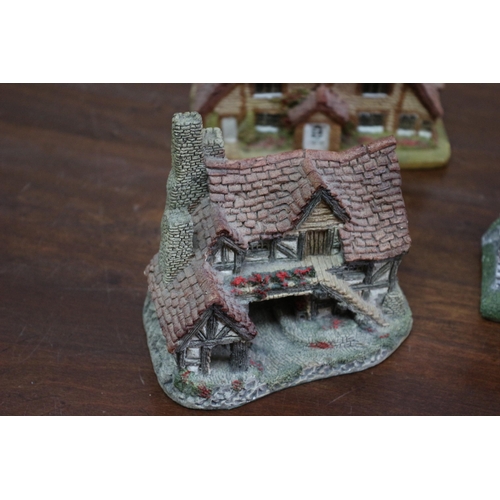 9 - Selection of Lilliput Lane & David Winter cottages