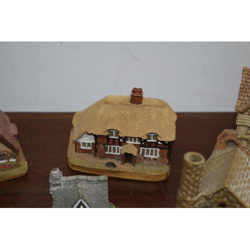 9 - Selection of Lilliput Lane & David Winter cottages