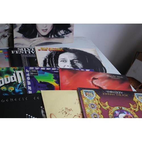 315 - Selection of Vinyl Lp's including Queen, Nazareth, Blondie and Various Mixed Media