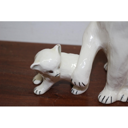 334 - Toni Raymond Collectable Pottery Bear with Cub