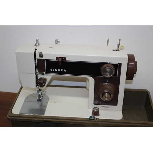 337 - Vintage Singer Electric Sewing Machine