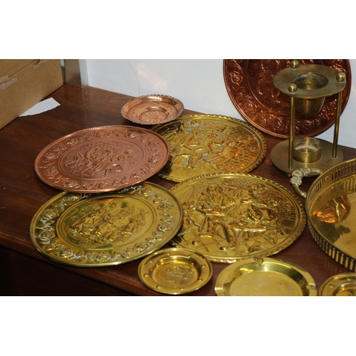 359 - Selection of Brass and Copper Items