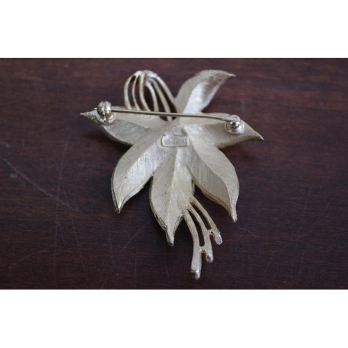 73 - Vintage Italian Trifari Leaf Brooch