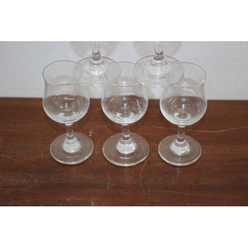 90 - Set of 6 Vintage Sherry Glasses