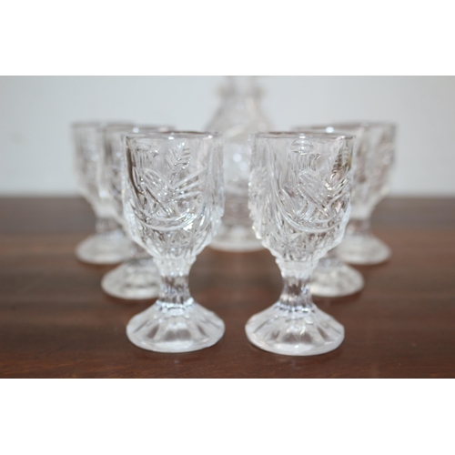 91 - Vintage Set of 6 Hofbouer German Crystal Port/Cordial Glasses with Cut Glass Bird Design plus the Ra... 