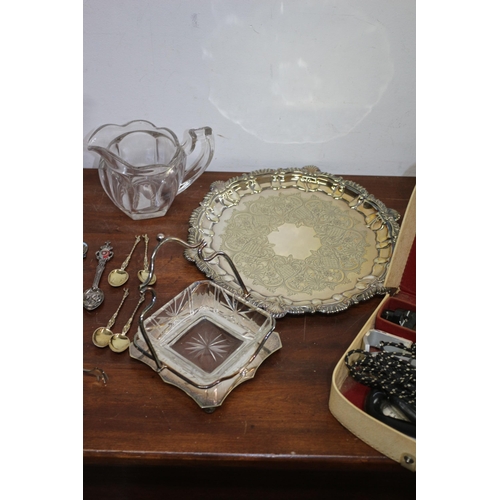 95 - Mixed Lot Containing a Vintage Handbag, Brass/metal ware, Sheet Music and More