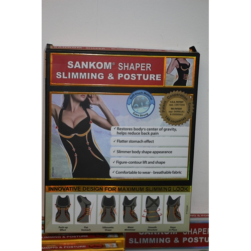 115 - 12 x Sankom Body Mold Outfits - Mixed Sizes