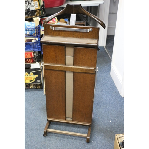 364 - Vintage Corby of Windsor Trouser Press and Jacket Stand