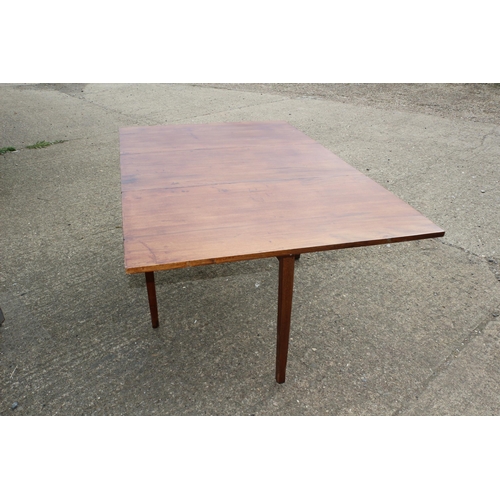 24 - Georgian Drop Leaf Table 
106 x 161 cm