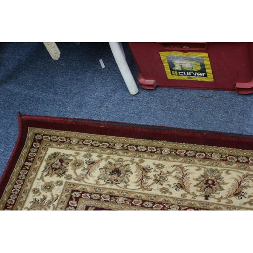 54 - 120 x 80 Tiara Red/Cream Rug