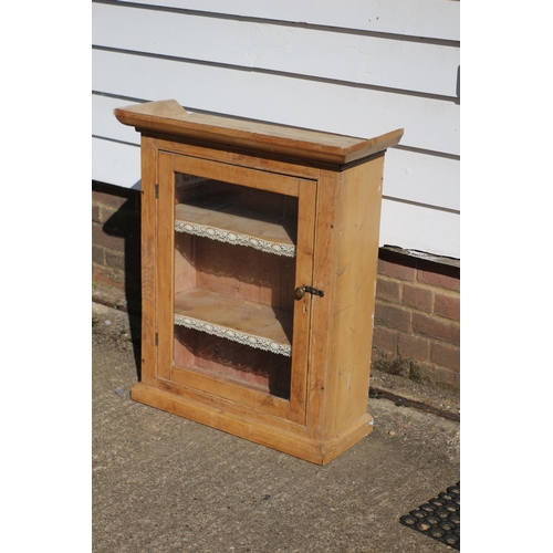 50 - Early 20th Century Pine Kitchen Cupboard with Shelves.