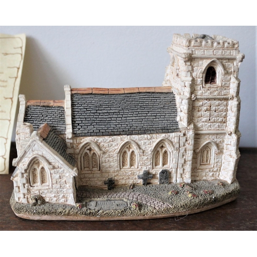 107 - Lilliput Lane 'St Marys' 15cm wide