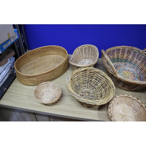 132 - Bundle of wicker baskets