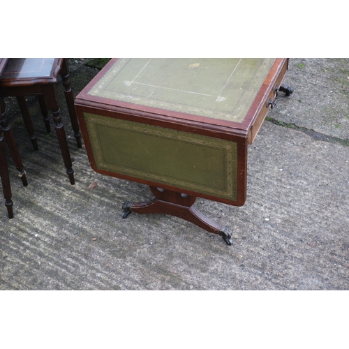 139 - Leather Top Table With Drawers & 2 x Nest of 2