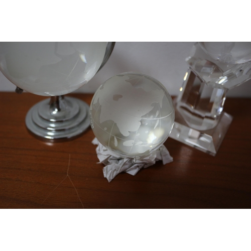 23 - 3x Glass Globe Paperweights, Tallest is 12cm