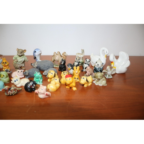 27 - Selection of Miniature Animals Including Wade Whimsies