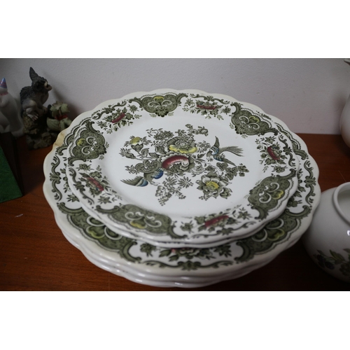 44 - Selection of Chinaware, Alfred Meakin, Copeland, Spode, Some Nibbles