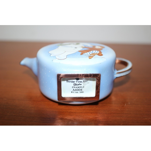 236 - Border Fine Arts Studio - Snowman Enamelled Miniature Teapot