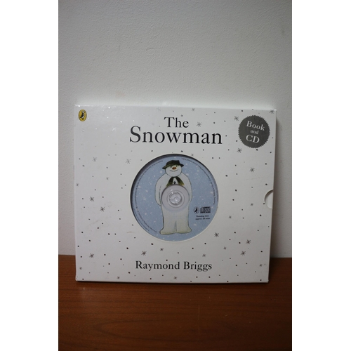 237 - The Snowman Book and CD - New