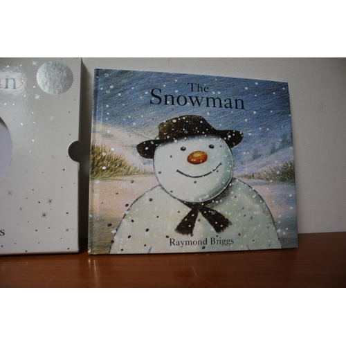 237 - The Snowman Book and CD - New