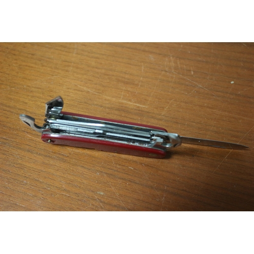 464 - Multi-Tool Pen Knife with Swiss Flag 
Stainless Steel