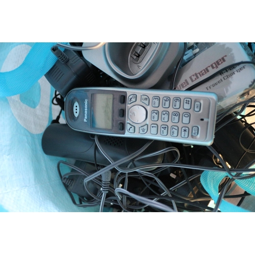 37 - Large Bundle of Electrical Leads plus House Phones