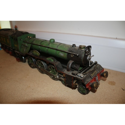 46 - Aged Tin Metal Plate Model Train, Total Length 66cm