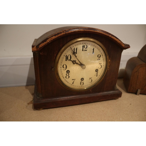 51 - 4 Westminster Charm Mantle Clocks, For spares or repairs, Clock showing 4:35 glass is cracked