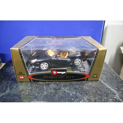 221 - Bburago Porsche 911 Carrera 1:18 Scale Model