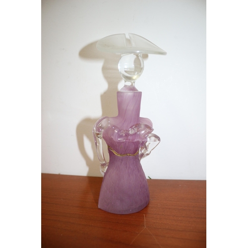 326 - Bust Scent Bottle 19.5cm Tall