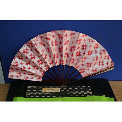 119 - Japanese Boxed Fan and Kimono Belt