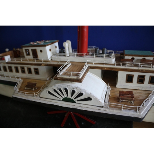 157 - Large RC Model of a Steam Boat, untested, 120 x 30.5 x 31cm